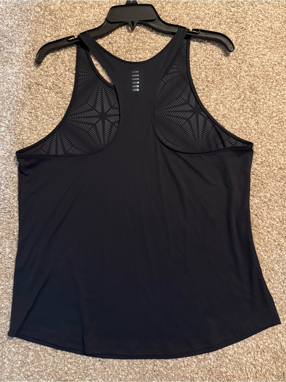 Under Armour Tank Top Heat Gear Size XL - Picture 4 of 4